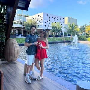 Meet your Posher, Melanie